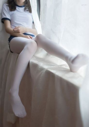 天降女子从2楼掉下了策驰樱花_1080手机免费观看完整