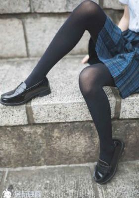 处女朱莉第一次电影_BD国语在线观看电视