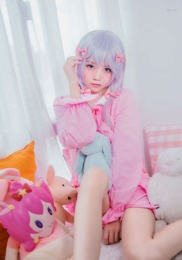 欧洲美女女同性做爰免费_HD免费观看