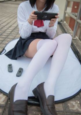 青云志3免费全集完整版_十万网红美女美酱